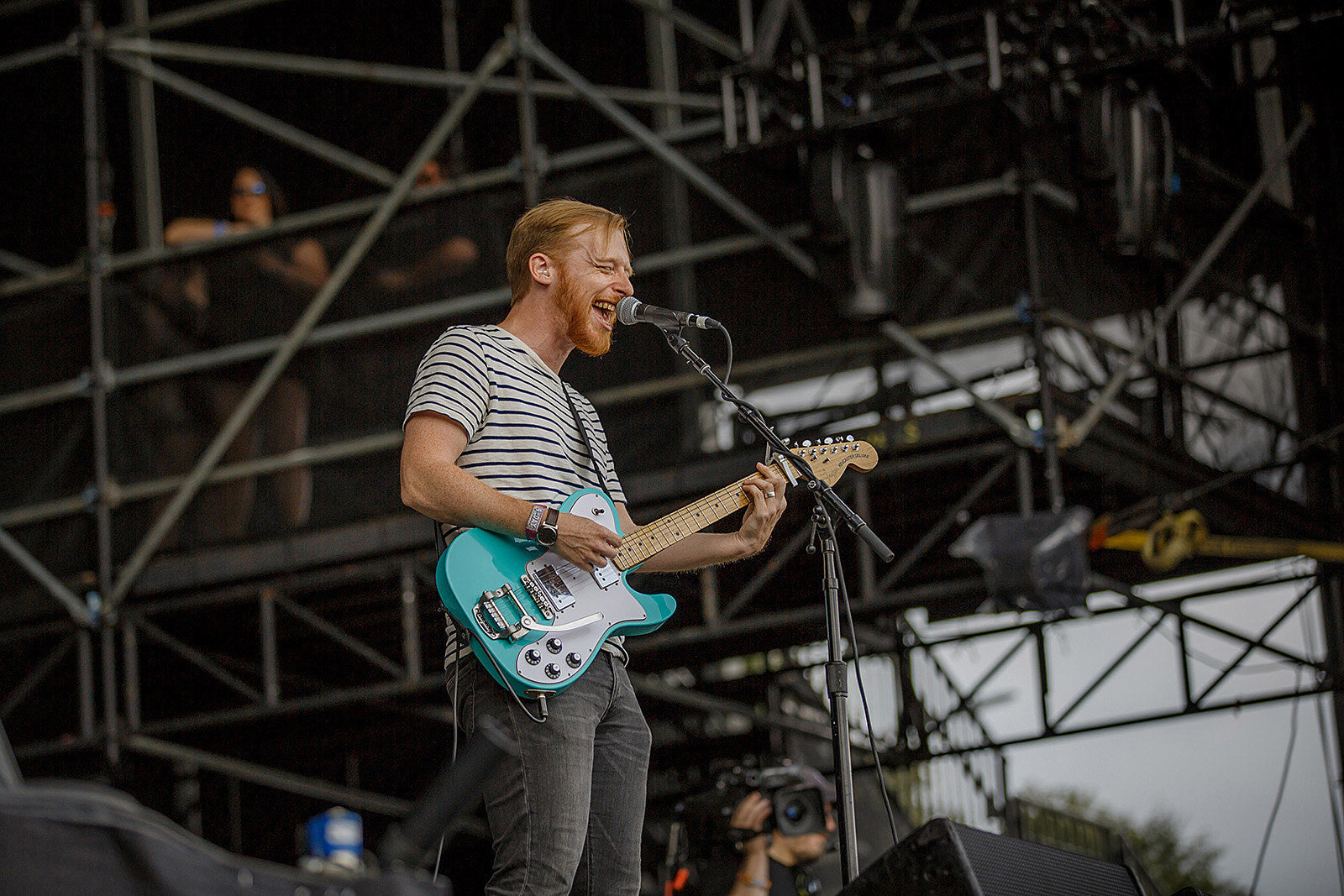 Kevin Devine releases split with Worriers, touring