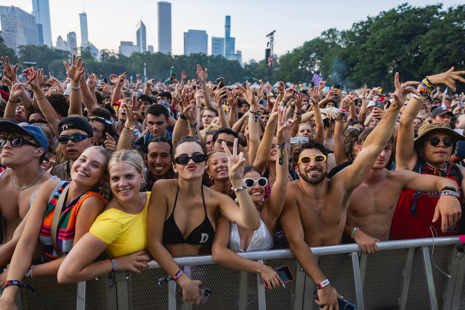Lollapalooza 2023 day 1 pics & video (Billie Eilish, Karol G, Carly Rae Jepsen, more)