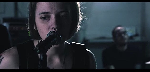 watch Looming’s new video for “Output”