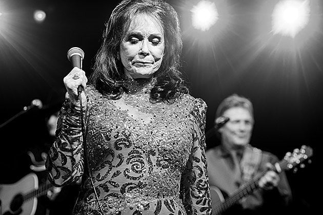 Loretta Lynn postpones shows due to injury, adds one in Long Island