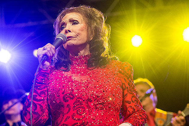 Loretta Lynn expands tour, being honored with Country Music HOF exhibit