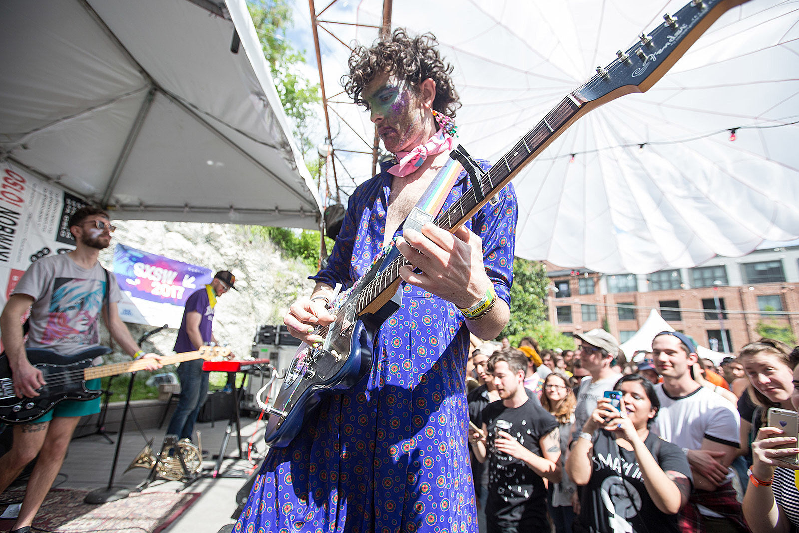 PWR BTTM share video for “Answer My Text,” animated GIFs, another playlist