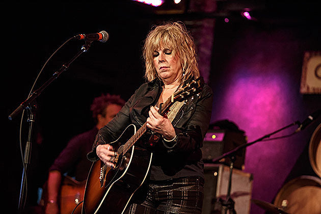 Lucinda Williams played five City Winery shows (night 1 pics, setlist)