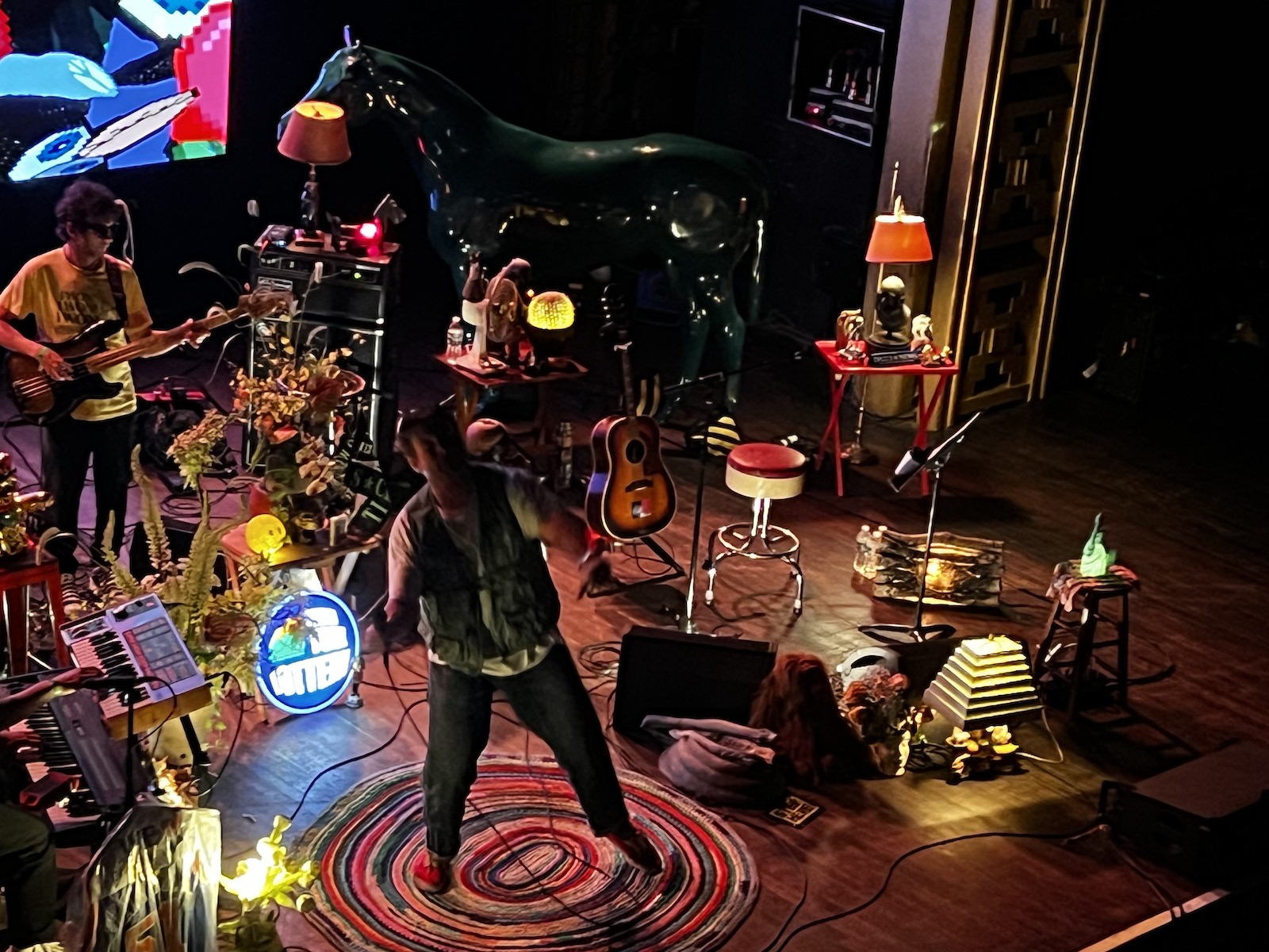Mac DeMarco brought ‘Five Easy Hot Dogs’ & more to Webster Hall (review, setlists, video)
