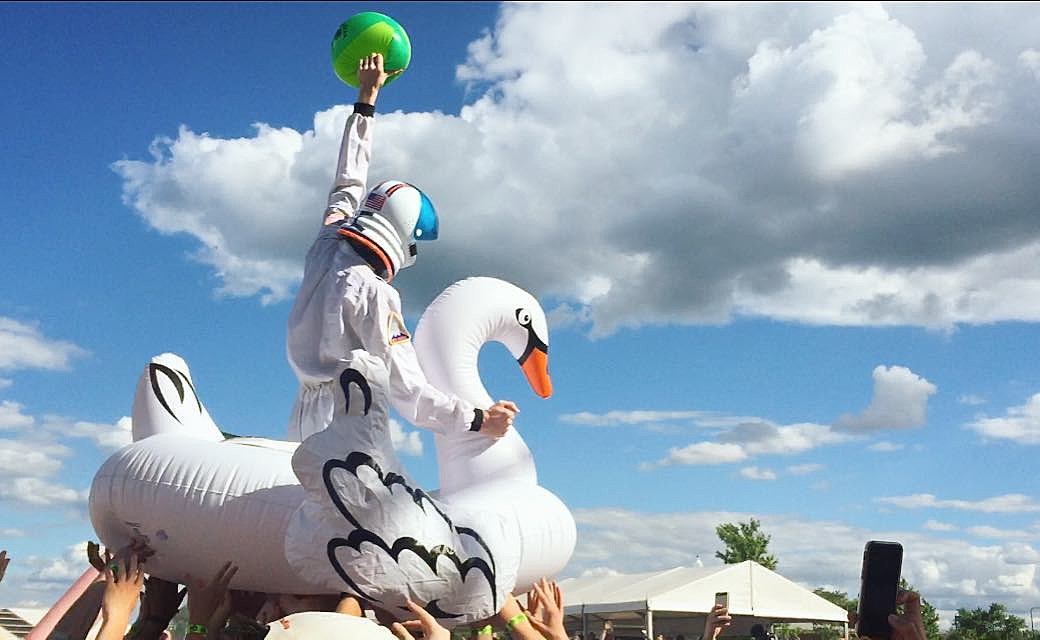 Mamby on the Beach pics (MGMT, Thundercat, more)