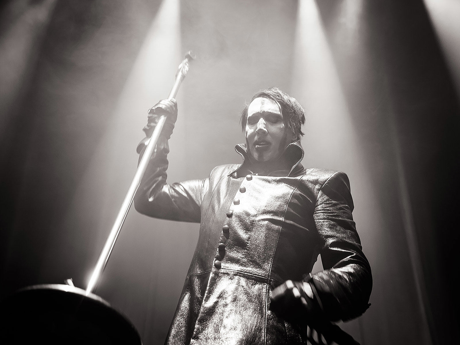 Marilyn Manson parts ways with Twiggy Ramirez following rape allegations