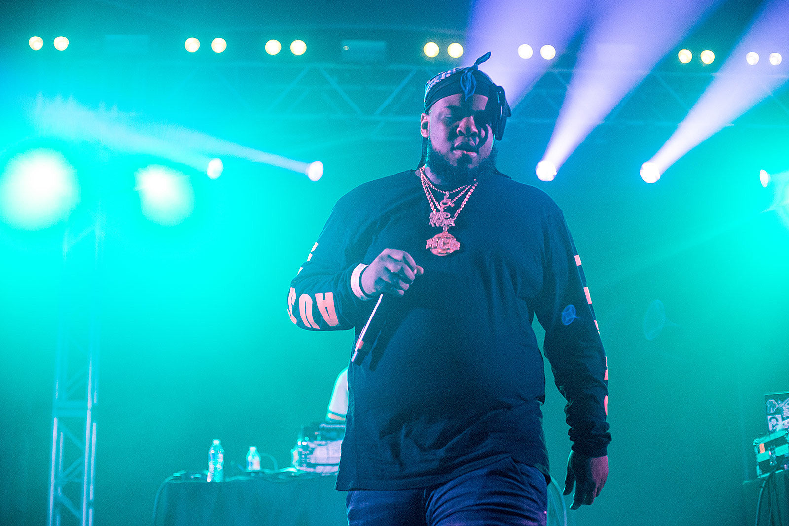 Maxo Kream playing Baby’s after Warm Up, on new AD song “From The Block”