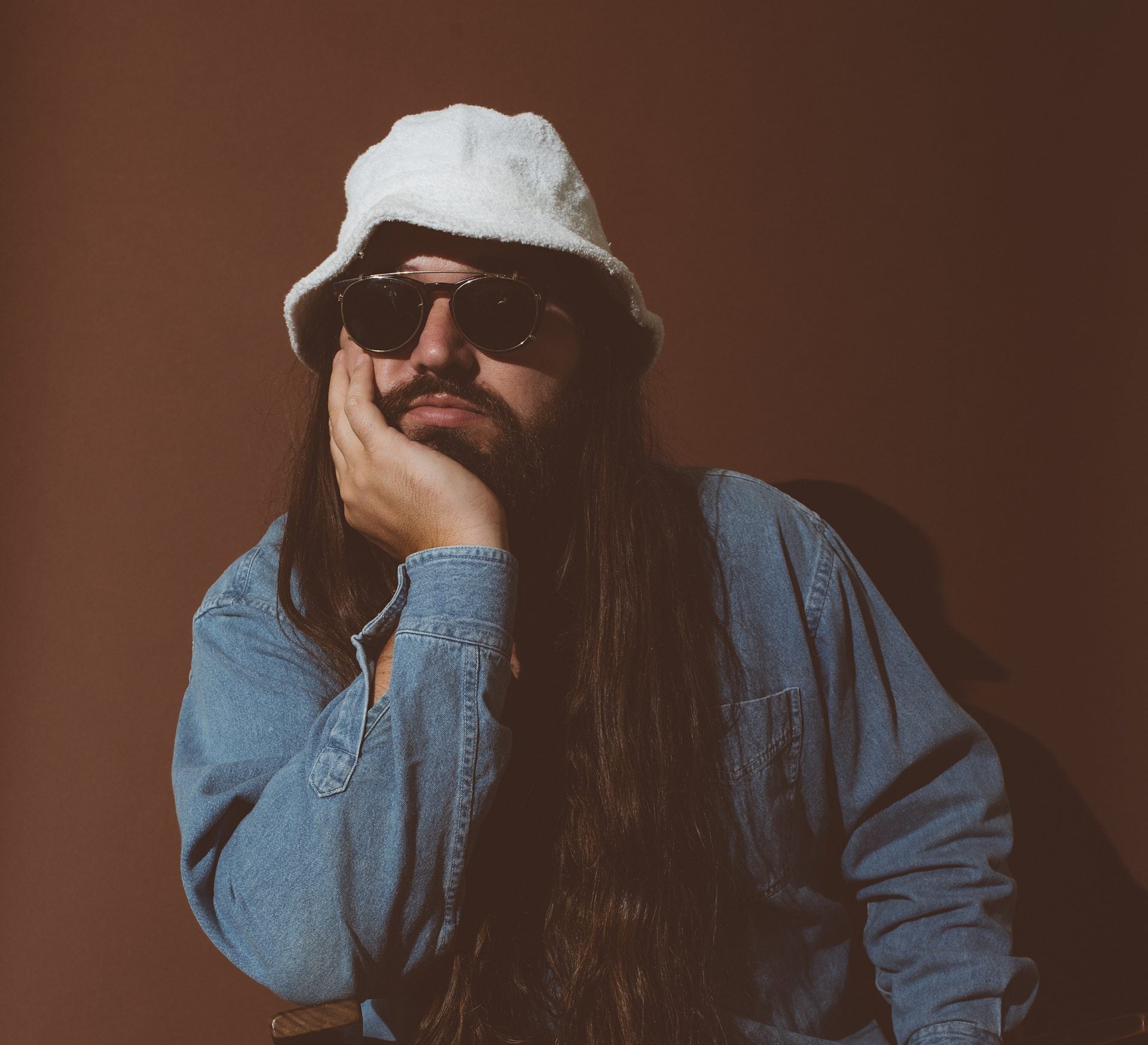 Matthew E White announces ‘K Bay,’ shares “Genuine Hesitation”