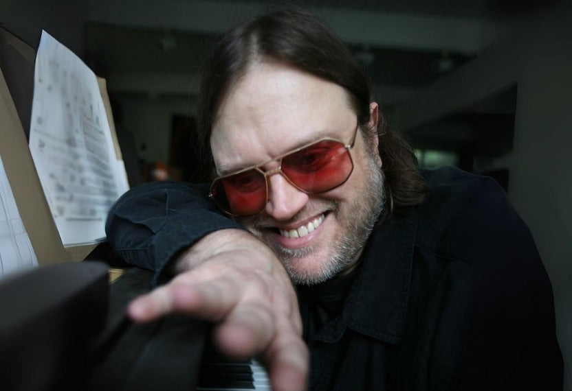 Matthew Sweet gives update following stroke: “I’ve lived through the day where I realized I may never play guitar again”