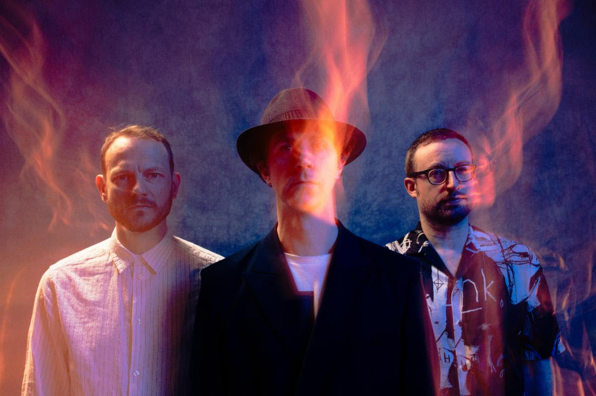 Maximo Park tell us how The Sundays, Ouktast, Paul McCartney & more influenced their new LP ‘Stream of Life’