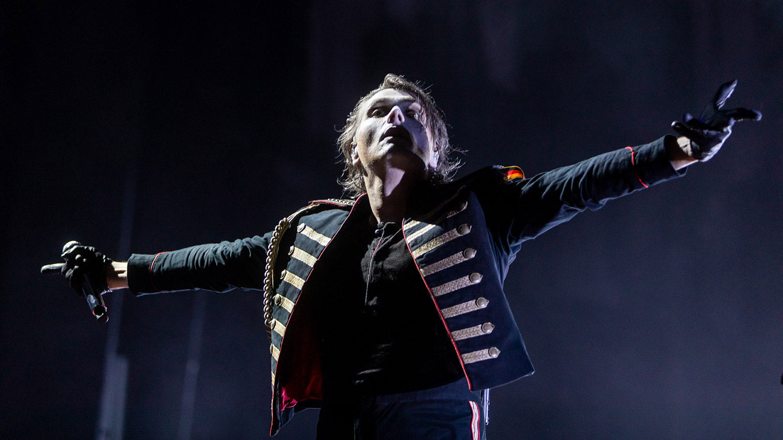 My Chemical Romance covered “Livin’ on a Prayer” at NJ show w/ Death Cab & Thursday (pics, video, setlists)