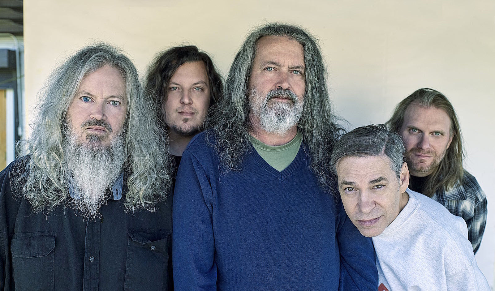 an interview w/ Meat Puppets on original lineup reunion, new album & more
