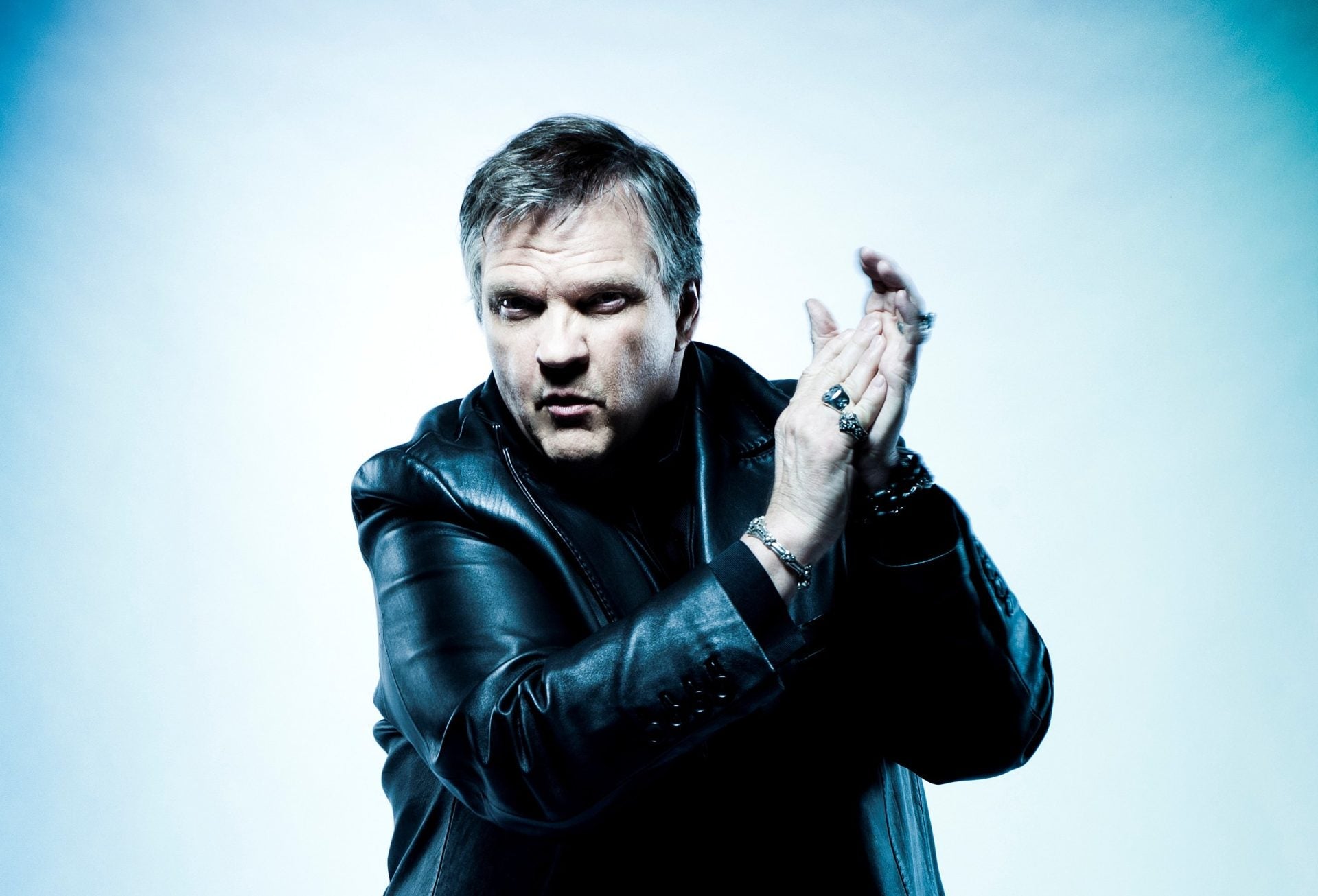 Meat Loaf ‘in good condition’ after collapsing on stage