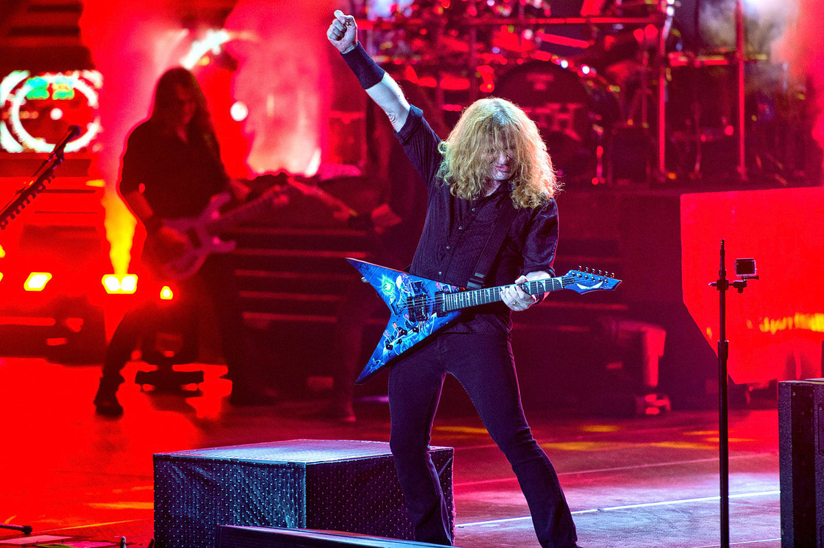 Dave Mustaine bartended Saint Vitus, co-hosting Epiphone Revolver Music Awards at Webster Hall (Megadeth are playing)