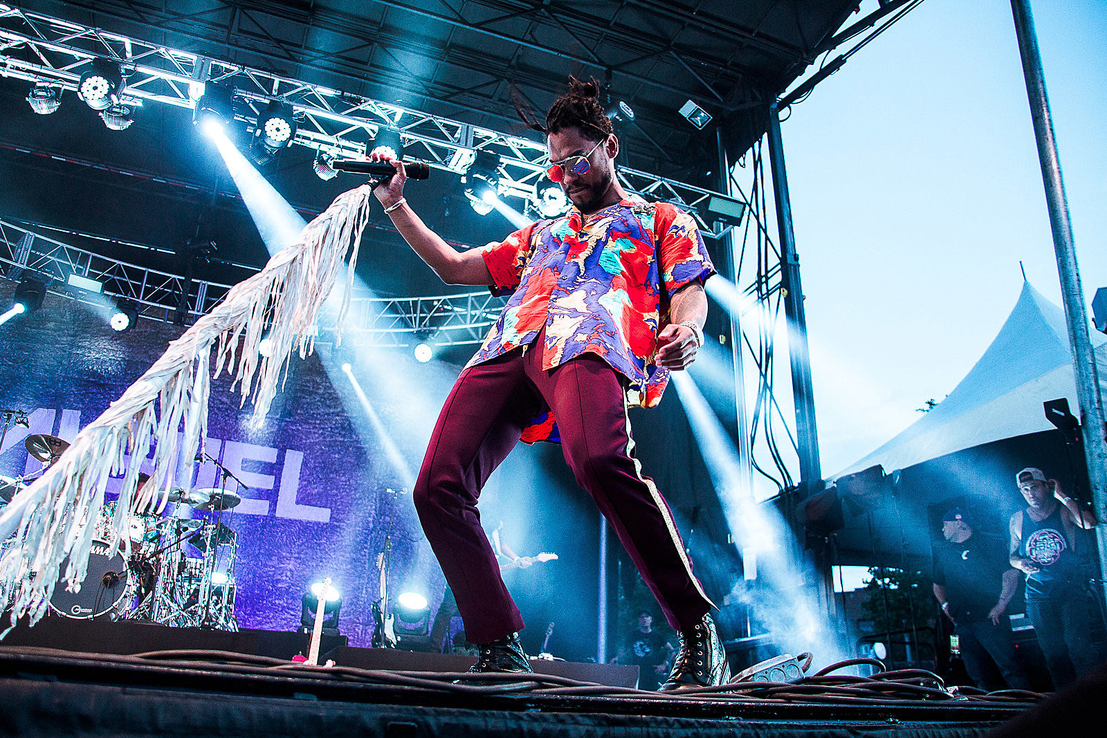 Miguel @ McCarren Park (pics & setlist)