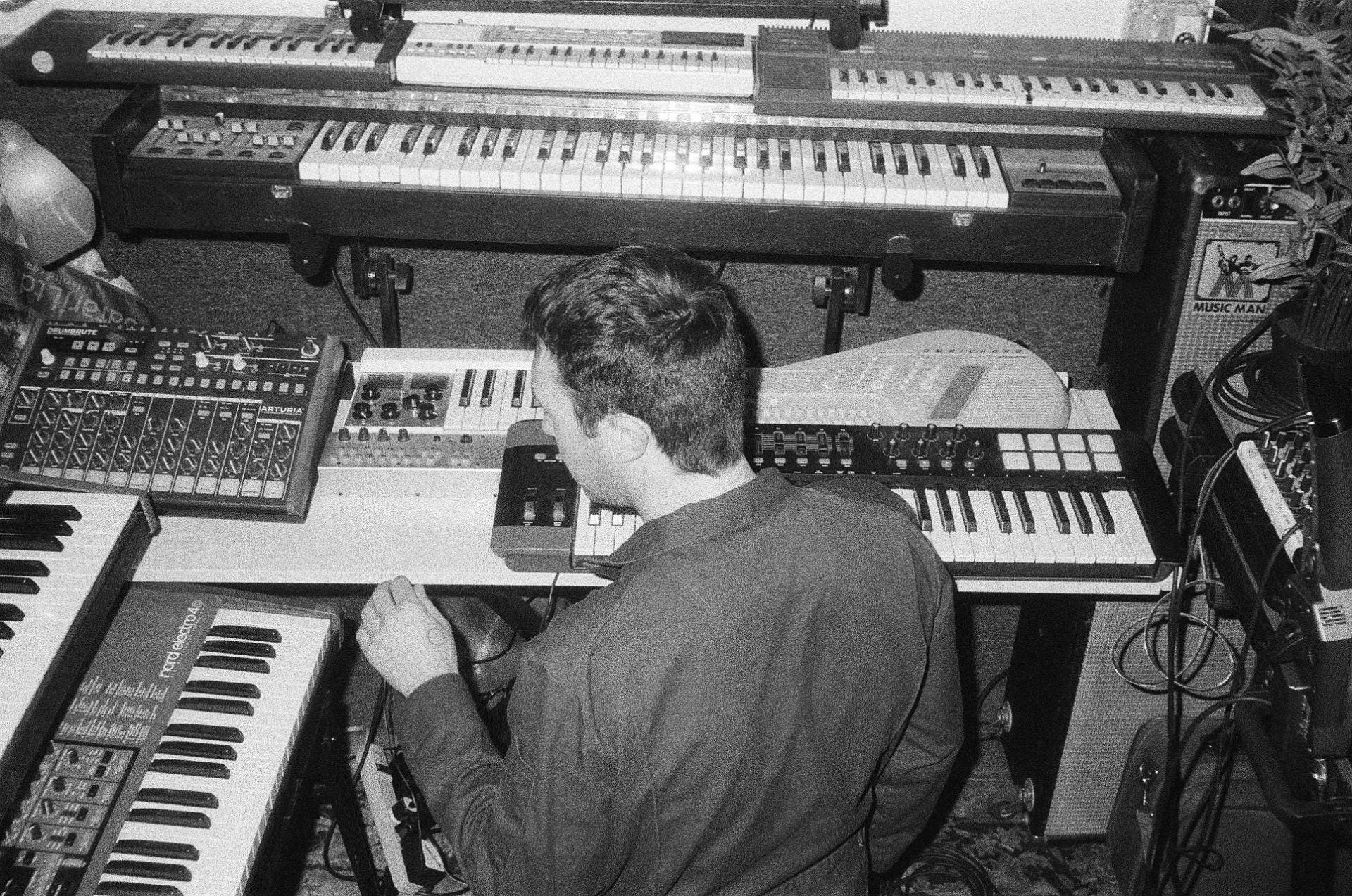 Mikal Cronin releasing all-synth version of ‘Seeker’ (listen to “Guardian Well”)