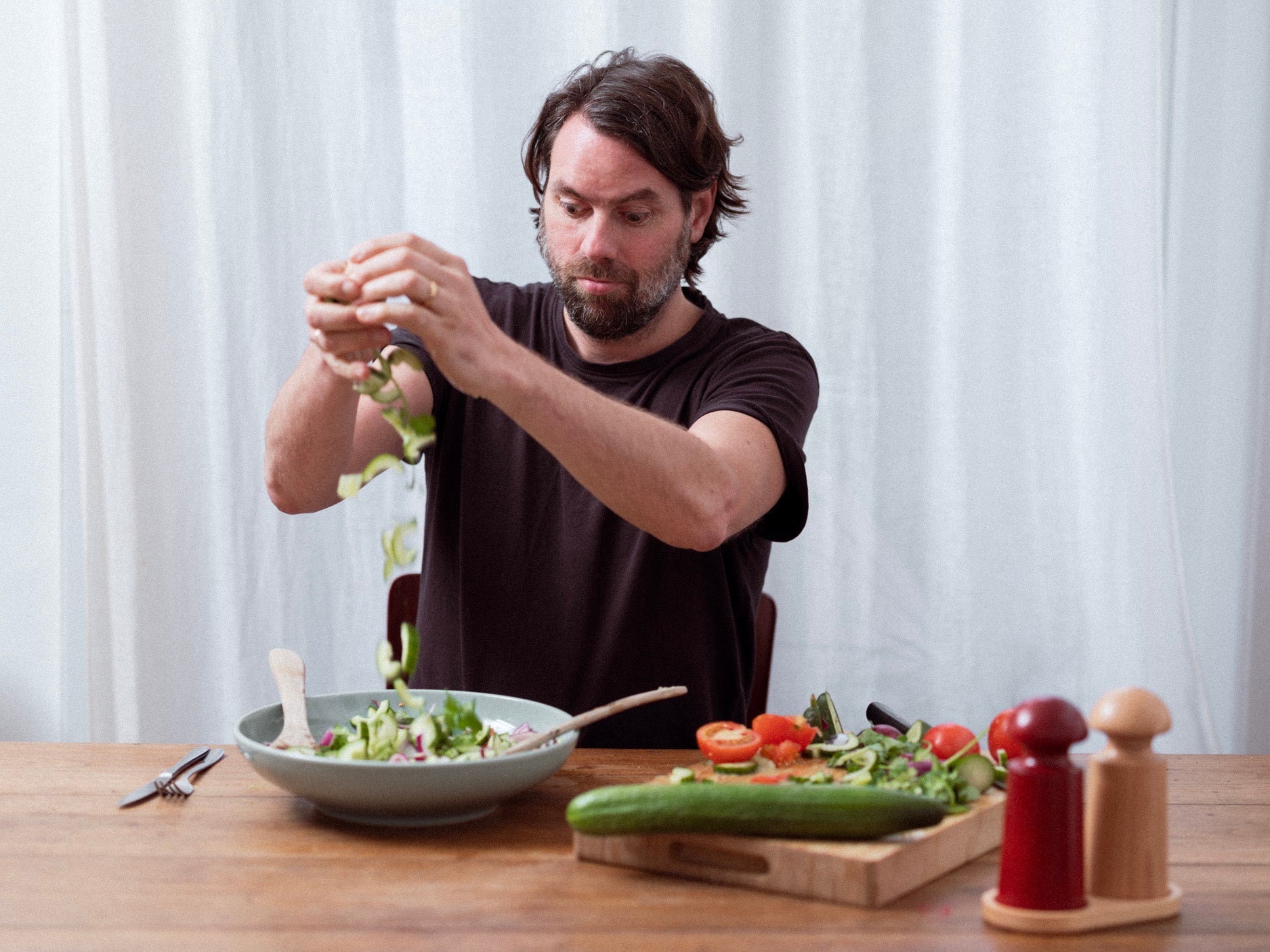Mike Lindsay (Tuung, LUMP) announces debut solo album, shares “Lie Down” ft Anna B Savage