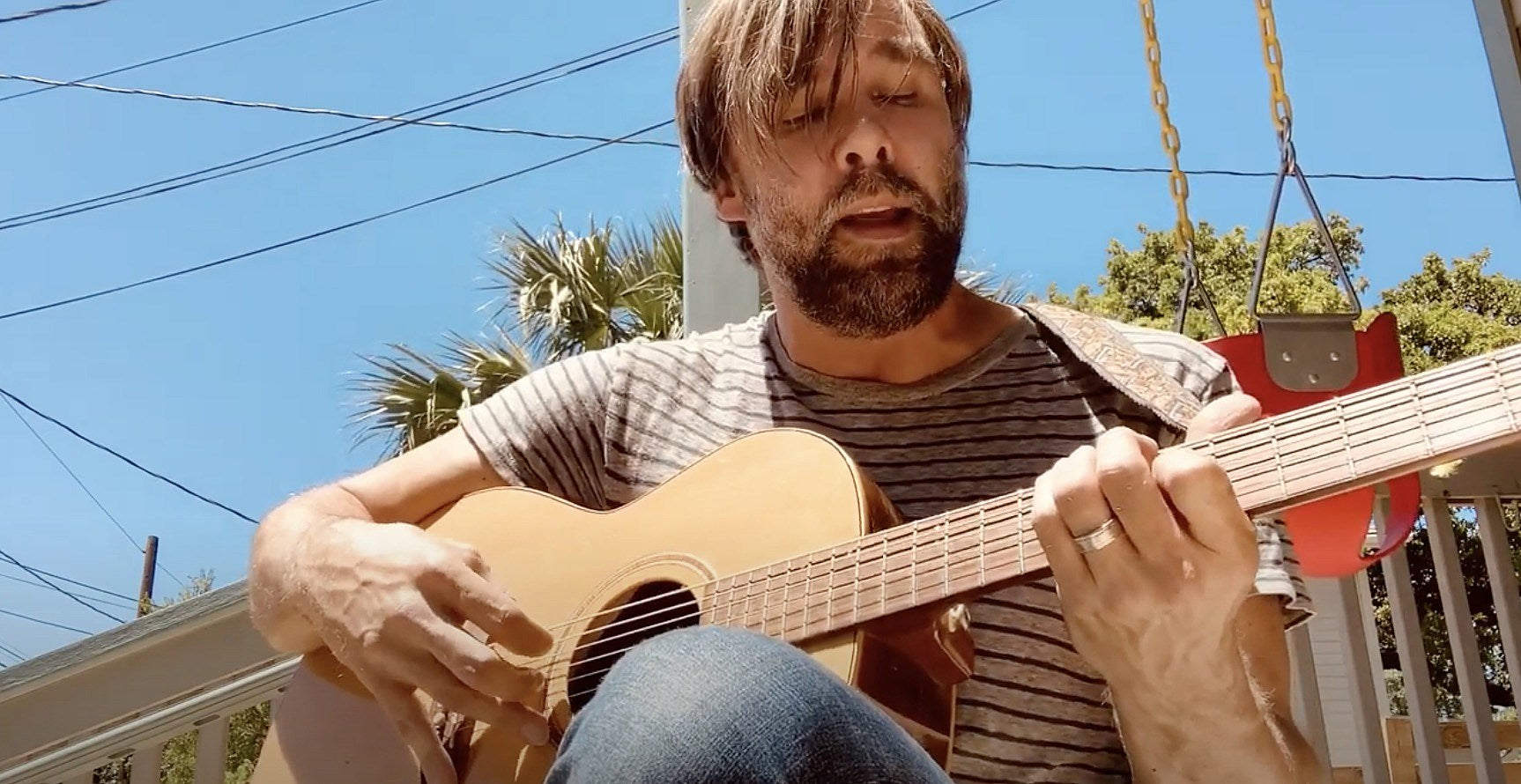 watch Mineral / Gloria Record frontman play classics in solo acoustic quarantine series