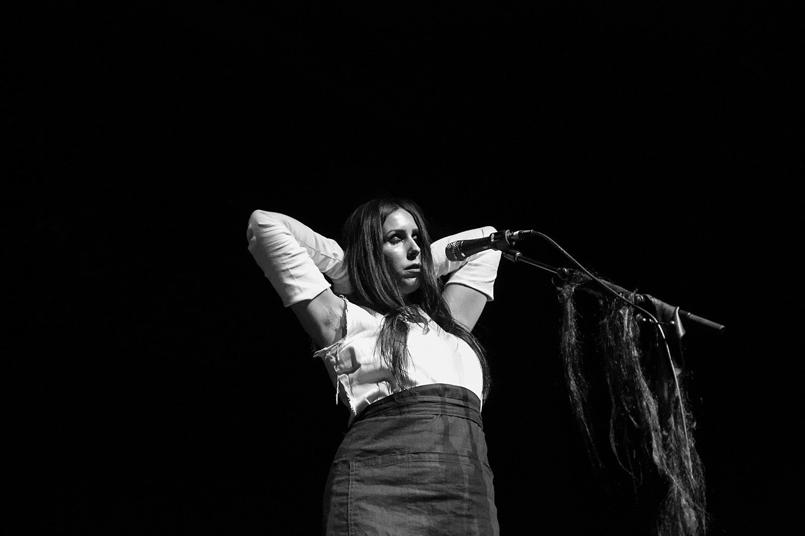 stream Chelsea Wolfe’s cover of The Cramps’ “Sheena’s in a Goth Gang”