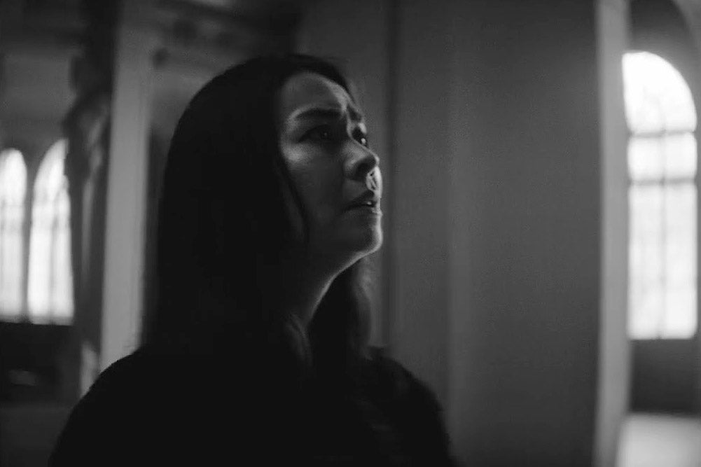 Mitski shares new La Blogothèque performance video of “I’m Your Man” ++ tour starts this week