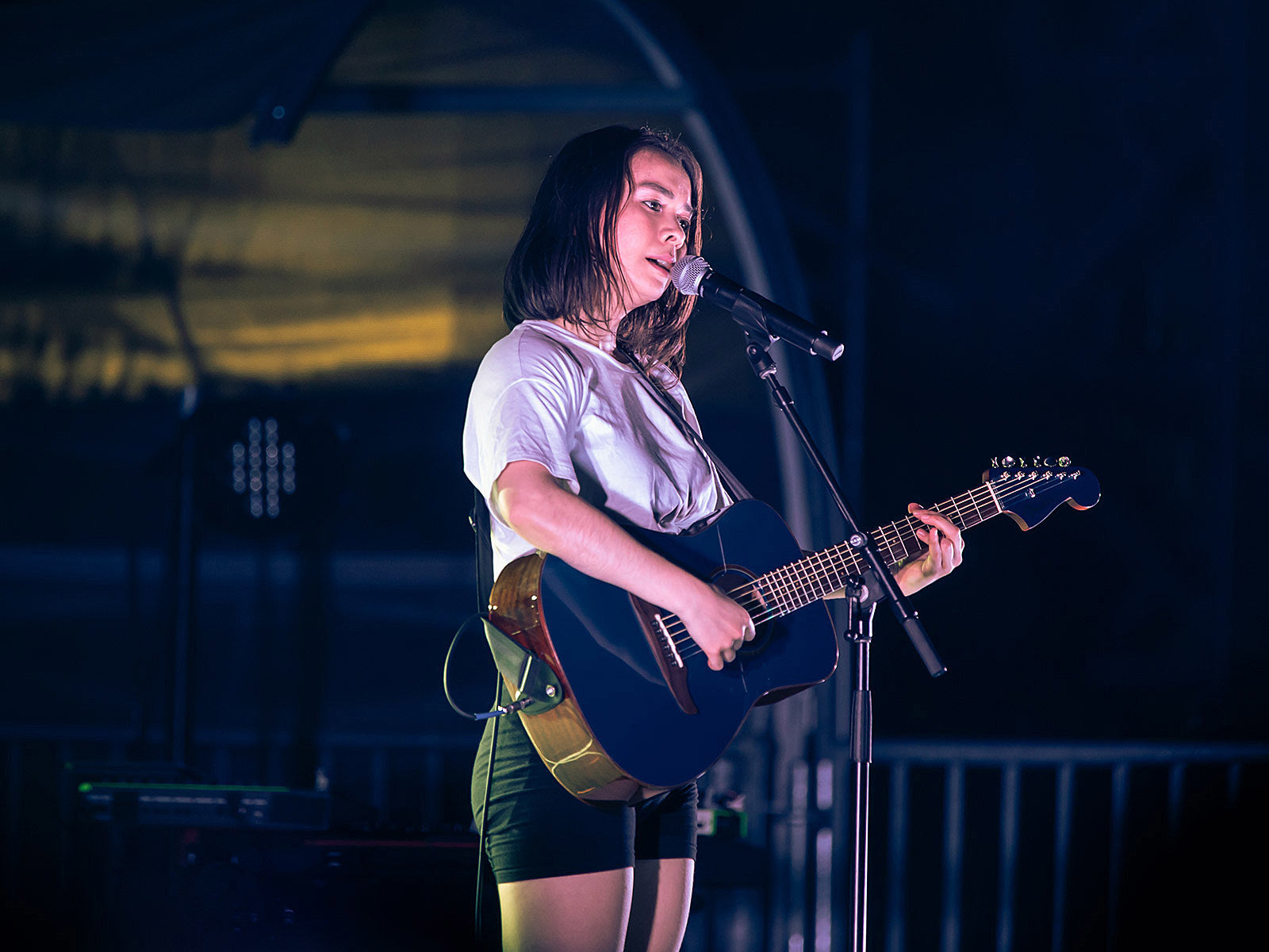 Mitski postpones NYC & Philadelphia shows over Covid case in touring party
