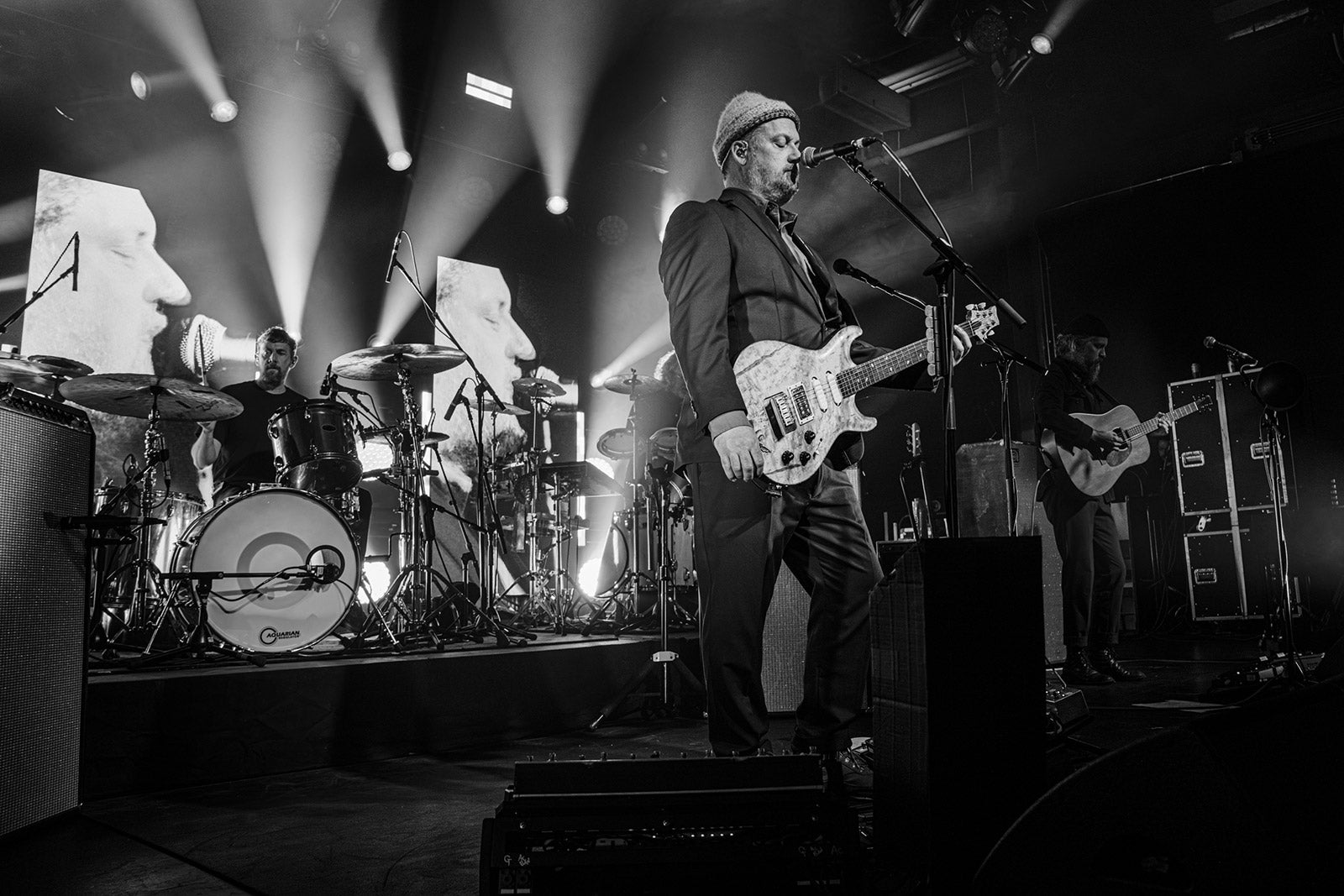 Modest Mouse tap Janet Weiss for new single “Look How Far,” add shows to 2026 tour