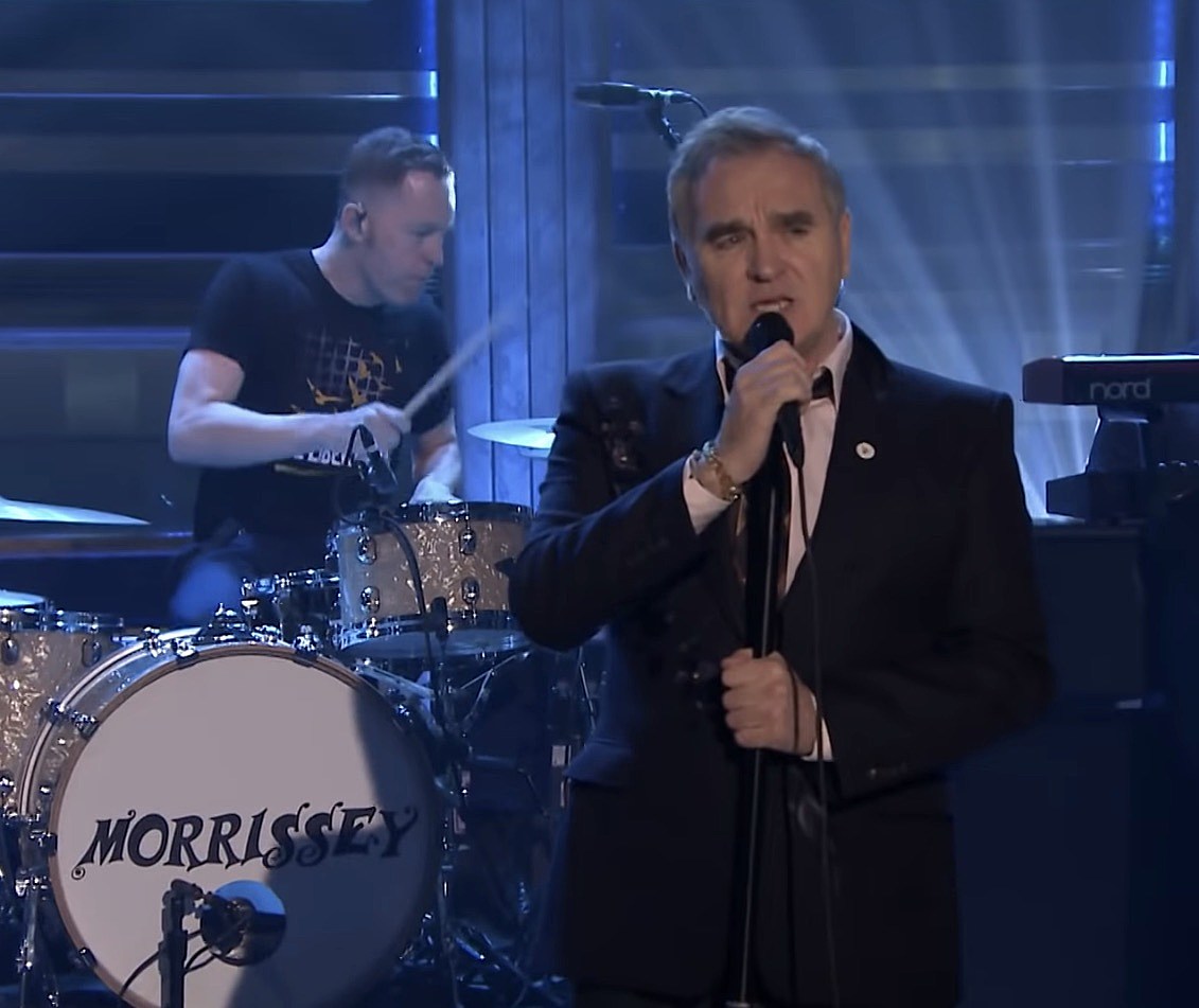 Morrissey wore pin from far-right group “For Britain” on ‘Fallon’ appearance