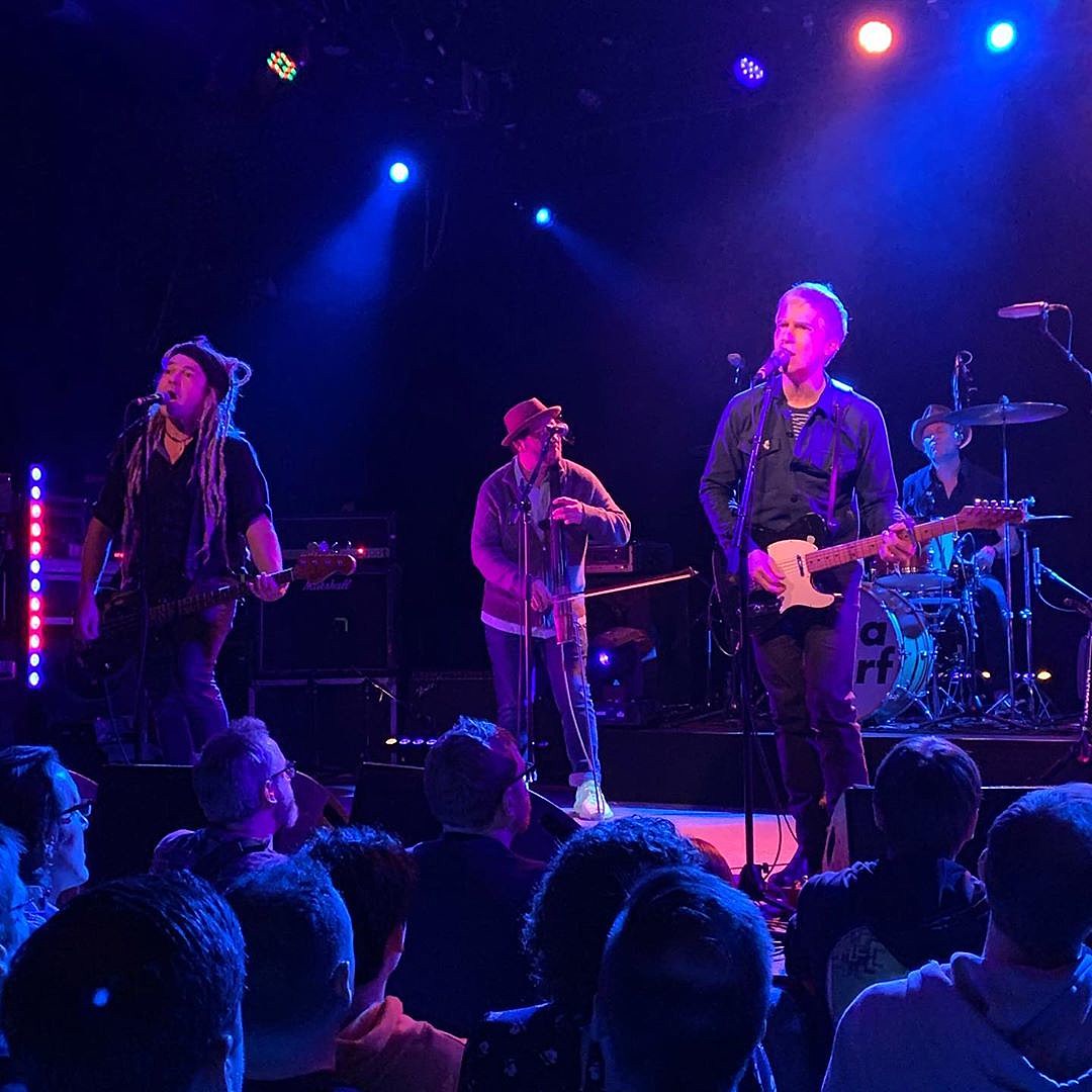 watch Nada Surf pay tribute to Ric Ocasek in Boston, cover “Just What I Needed”