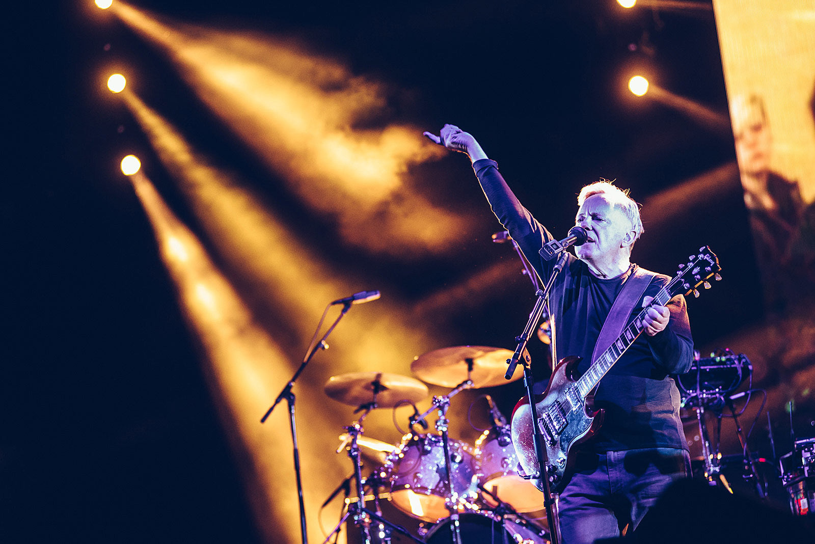 New Order warmed up for Coachella at Radio City Music Hall (pics, review, setlist)