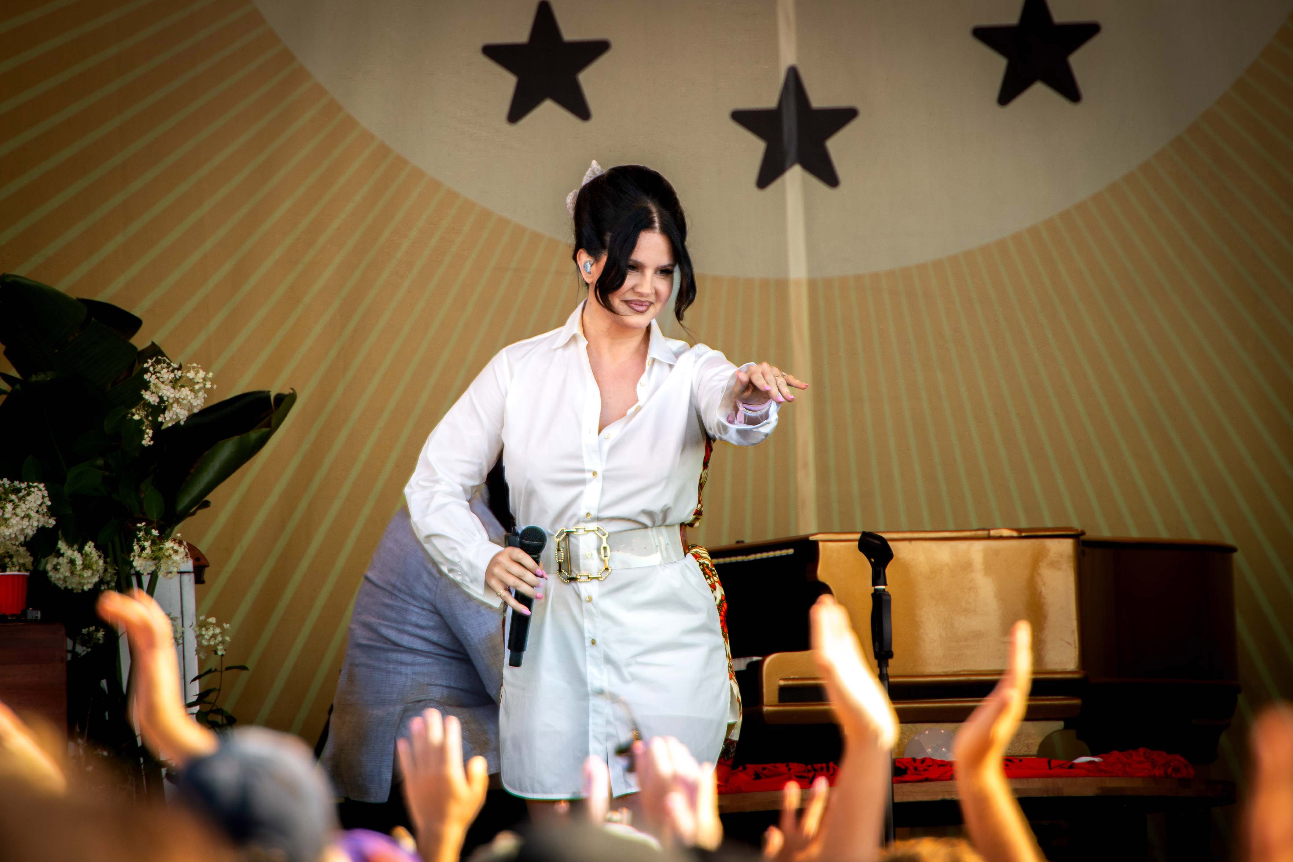 Newport Folk Festival 2023 day 3 pics & video (Lana Del Rey, Billy Strings, Los Lobos, more)