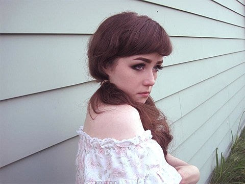 Nicole Dollanganger playing Baby’s with Foxes In Fiction and Emily Reo during Grimes tour (updated dates)