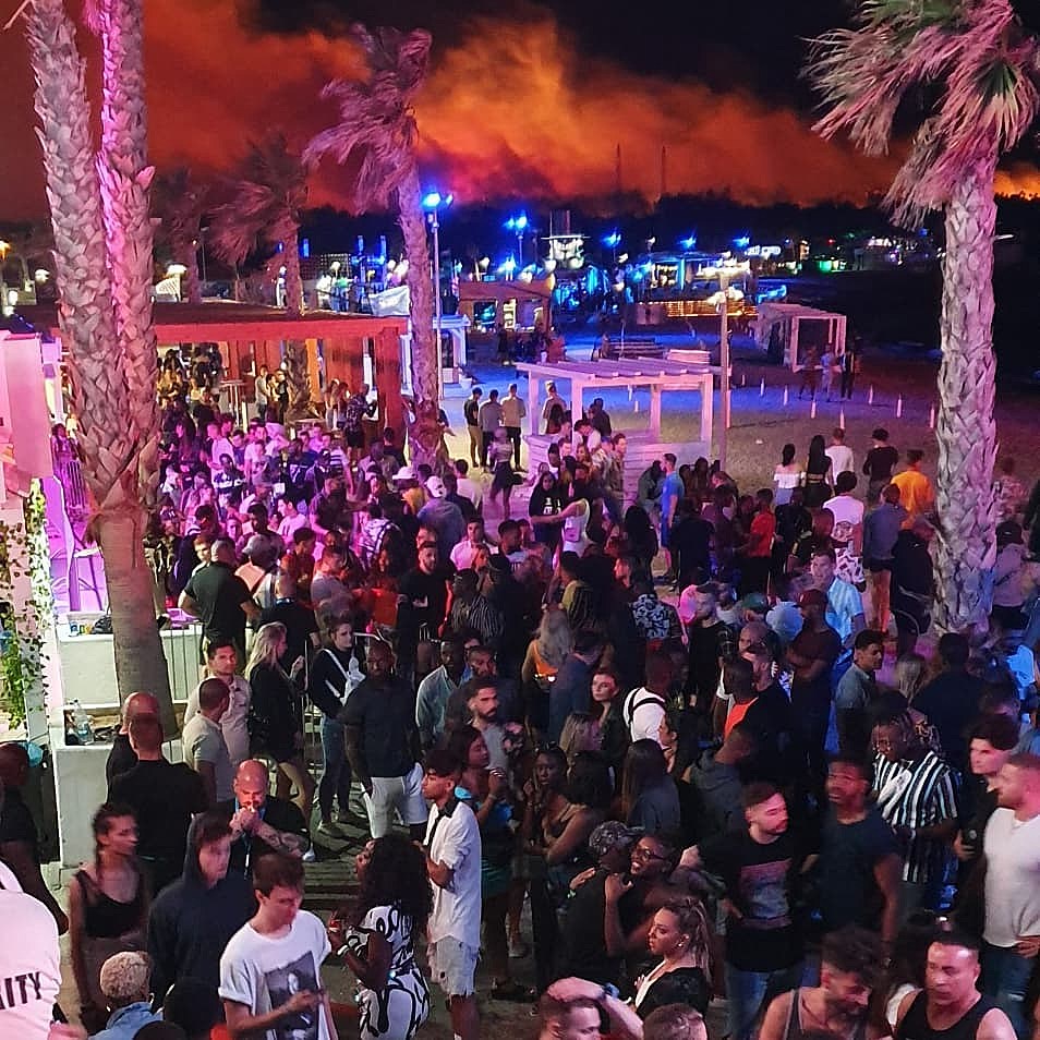 forest fire forces evacuation of Croatian music festival Fresh Island