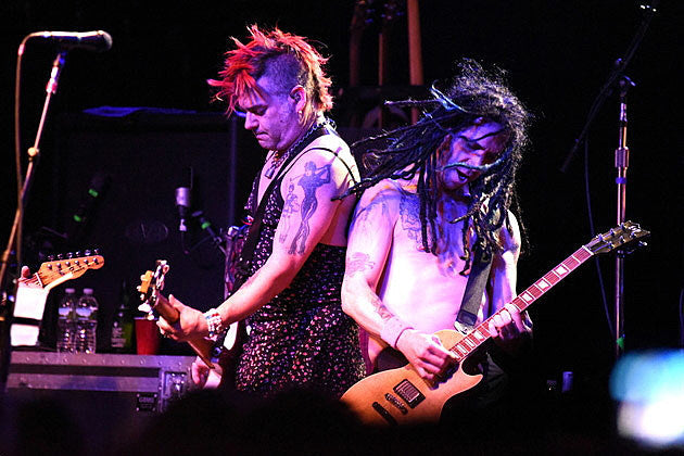 NOFX issue apology for Vegas comments: “We won’t blame it on drugs or alcohol or Ambien”