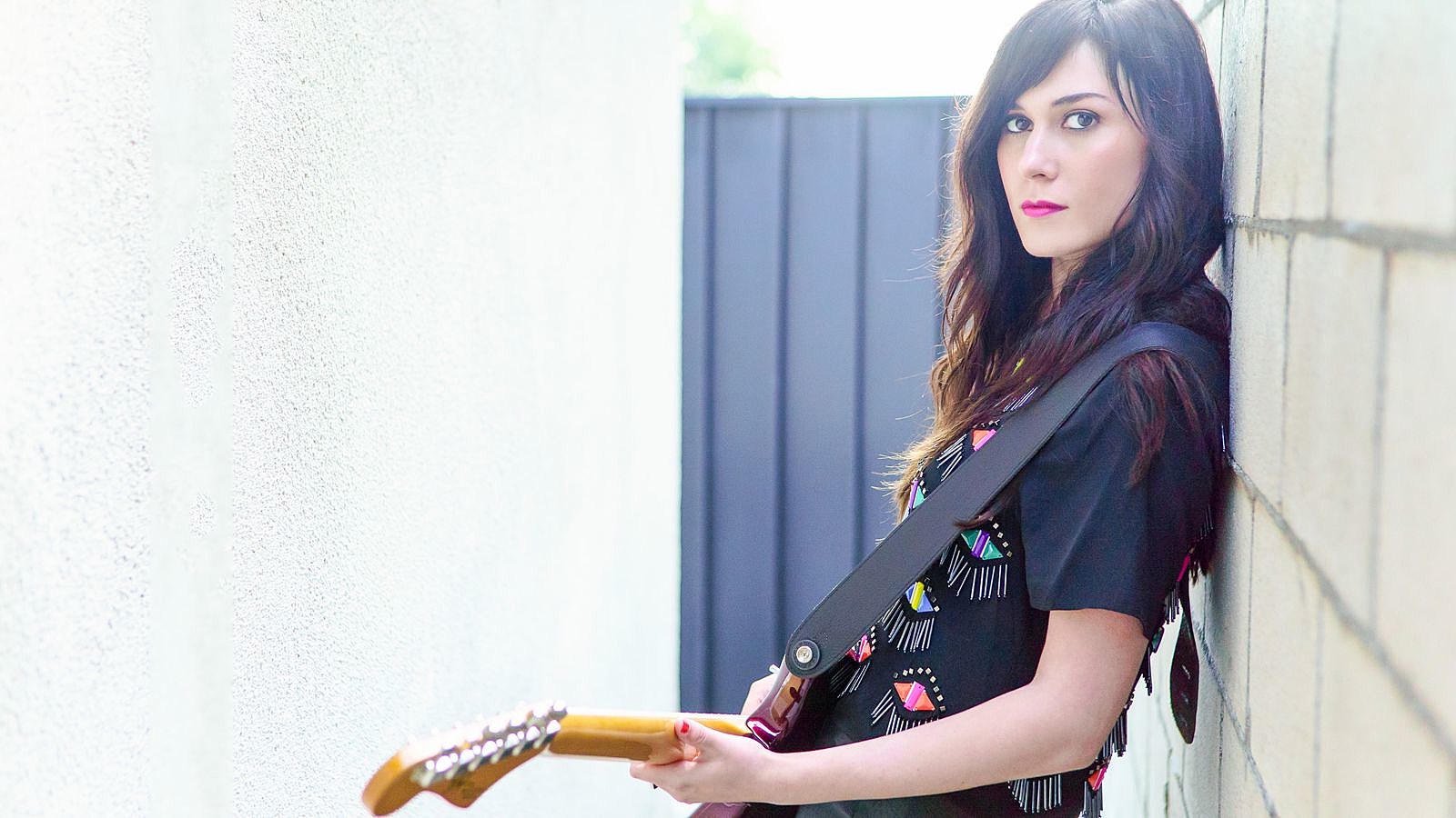 Noveller releasing ‘A Pink Sunset For No One’ (listen to “Deep Shelter”)