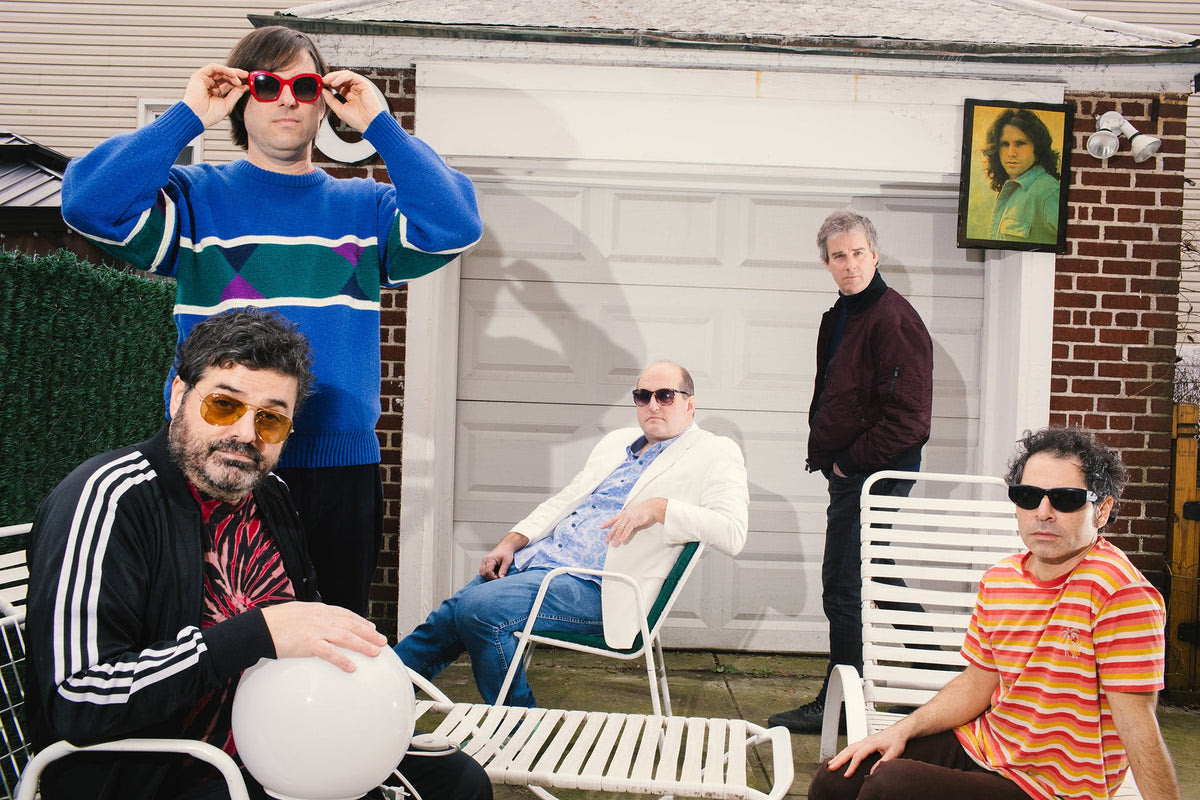 Oneida announce new album, share “Here it Comes”