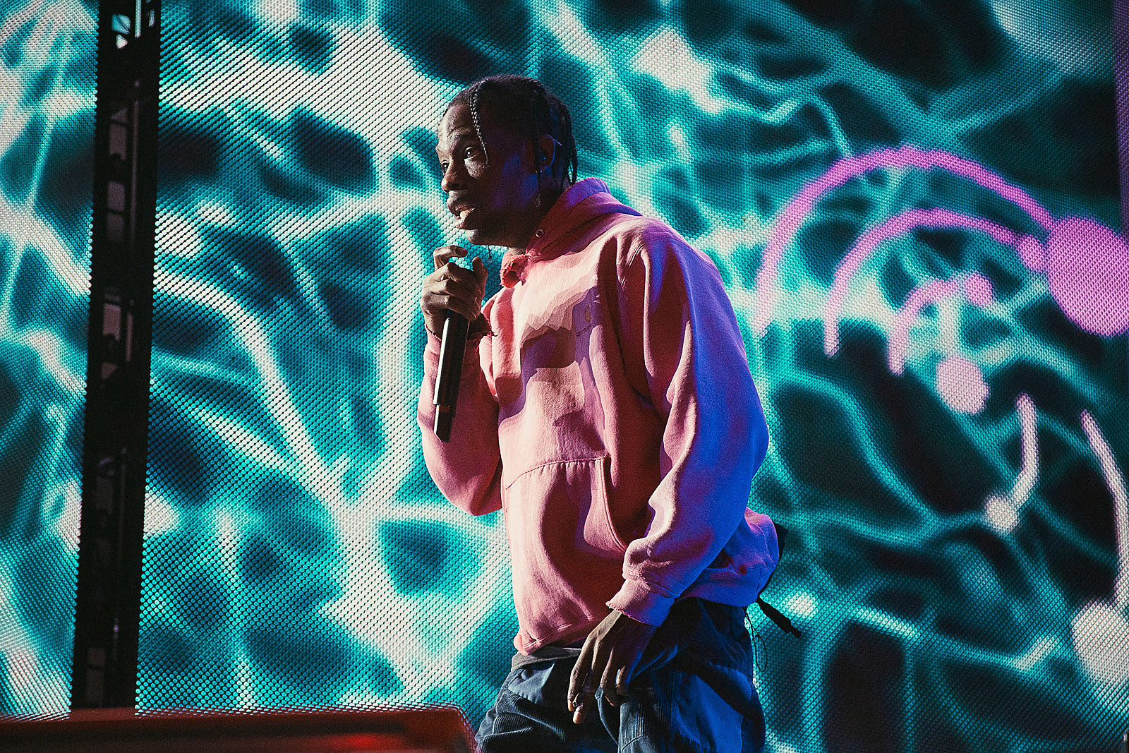 Families of 2 Astroworld fatalities settle lawsuits against Travis Scott & Live Nation