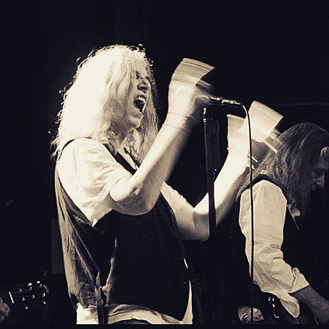 Patti Smith celebrated her 68th birthday at Webster Hall w/ Michael Stipe, Michael Pitt, Mario Batali & more (setlist)