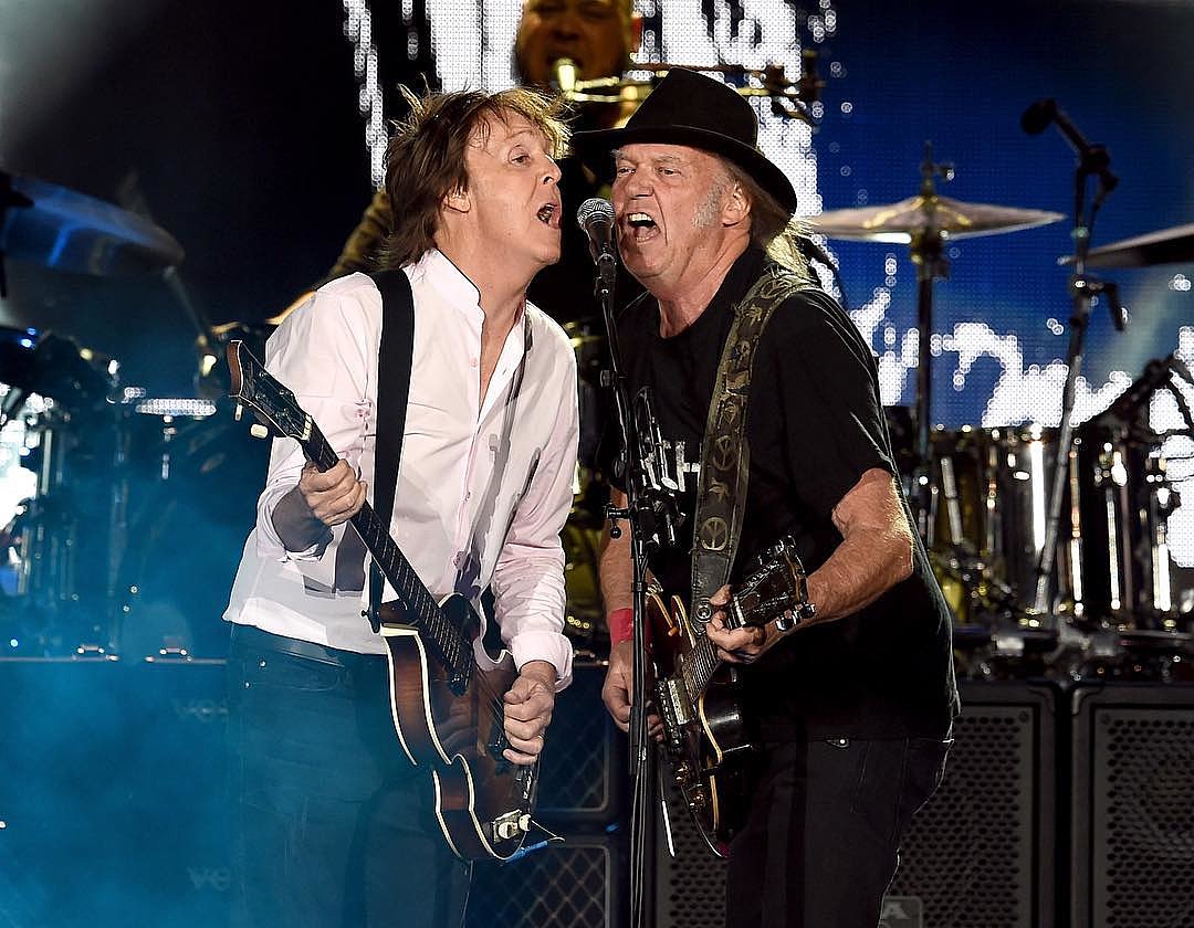 Paul McCartney brought out Neil Young, Rolling Stones covered Beatles, and more at Desert Trip (videos, setlists)