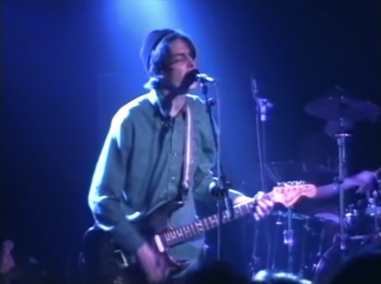 15 classic ’90s indie rock & shoegaze concert videos to watch right now