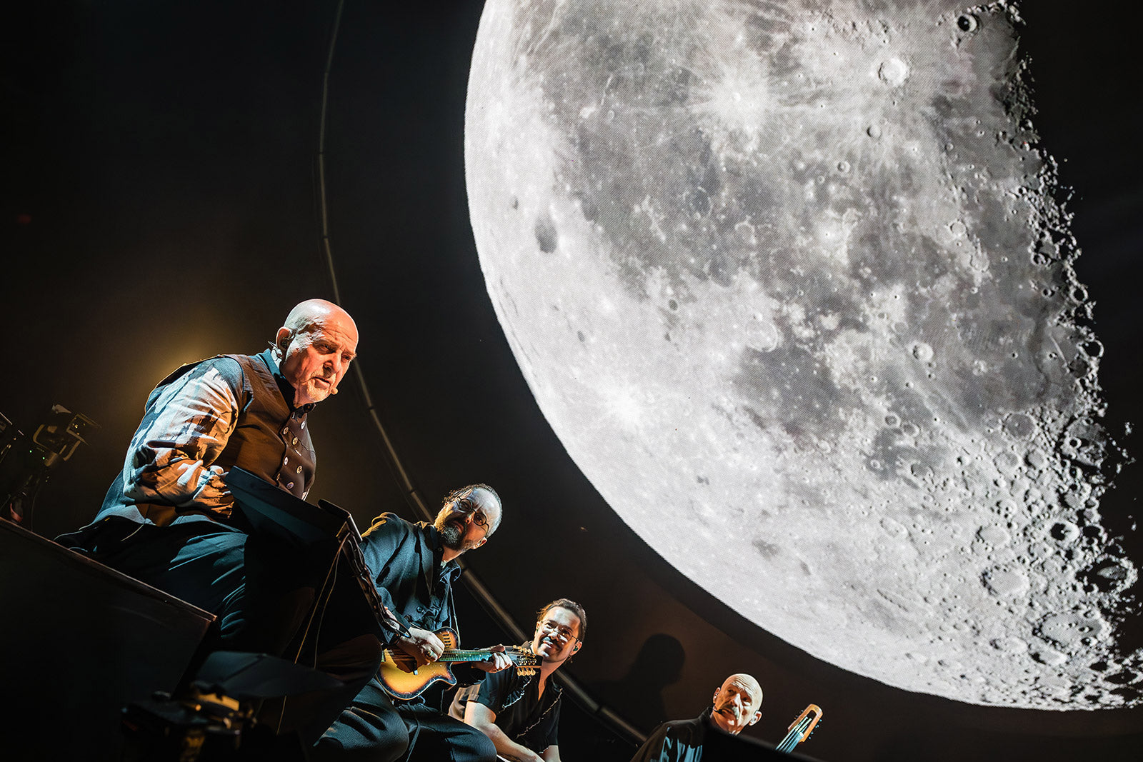Peter Gabriel brought the moon to Madison Square Garden (pics, setlist, video)