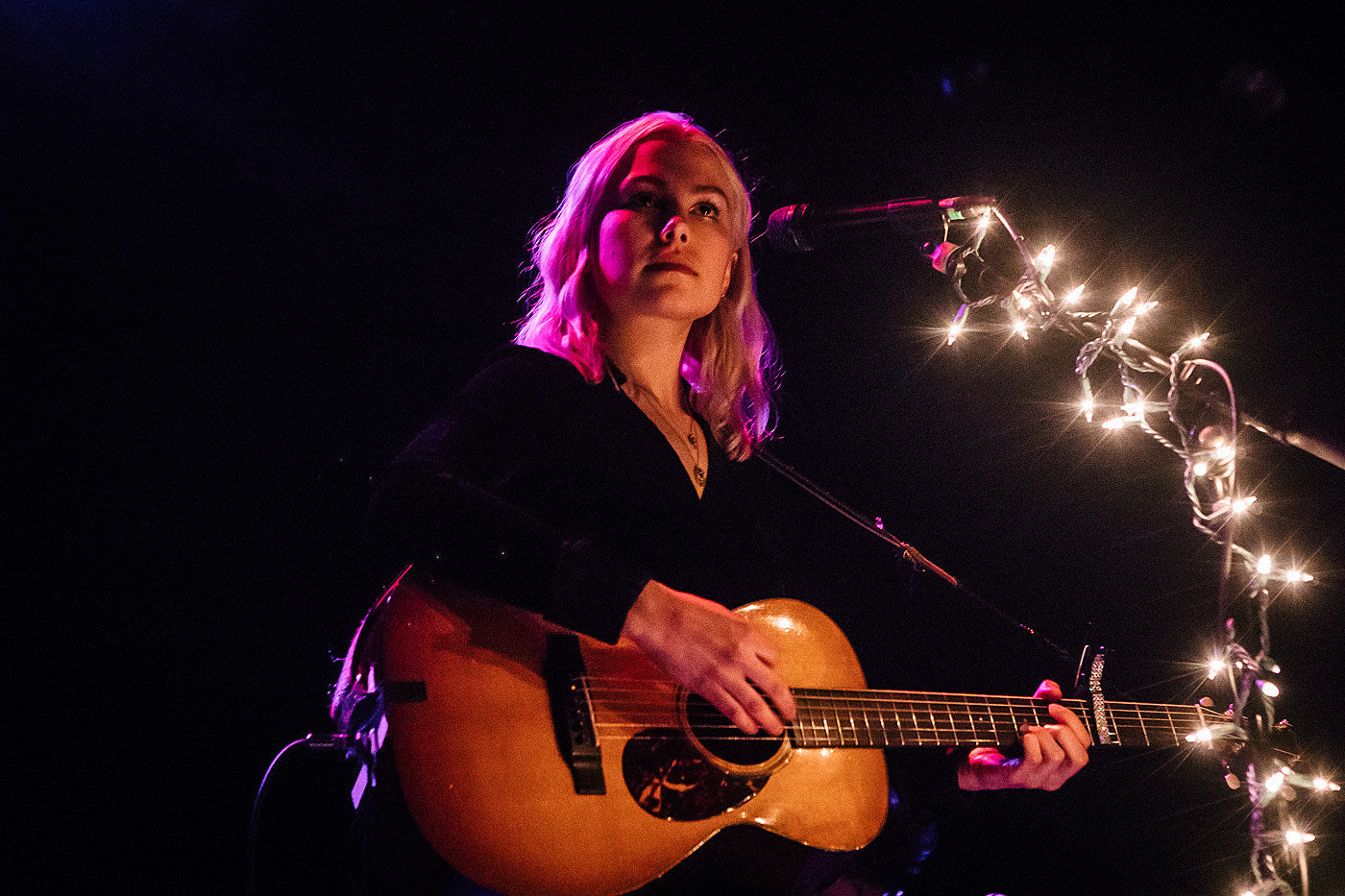 Phoebe Bridgers brought out Conor Oberst, covered Sheryl Crow at MHOW (pics, video)