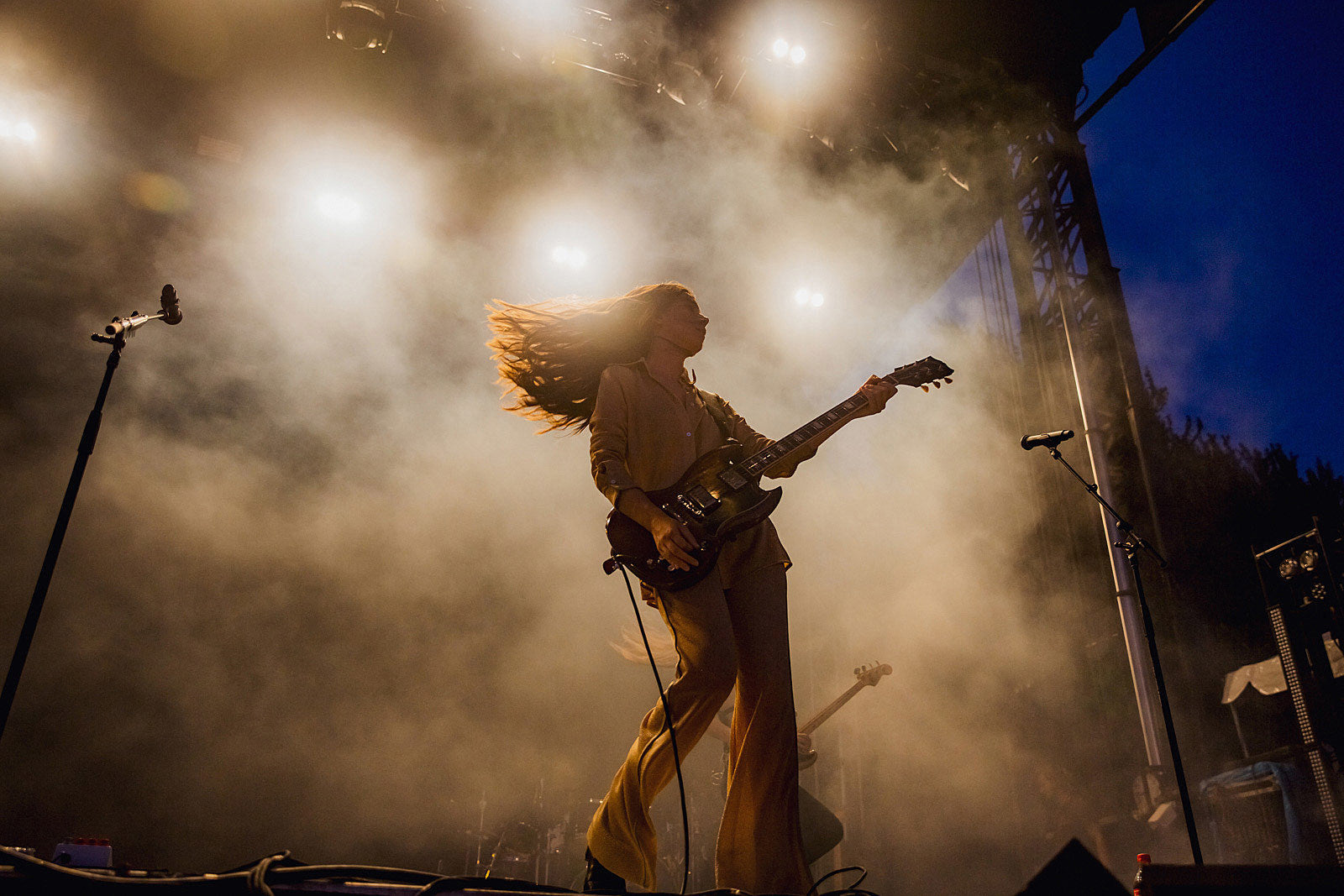 Haim playing shows in delis
