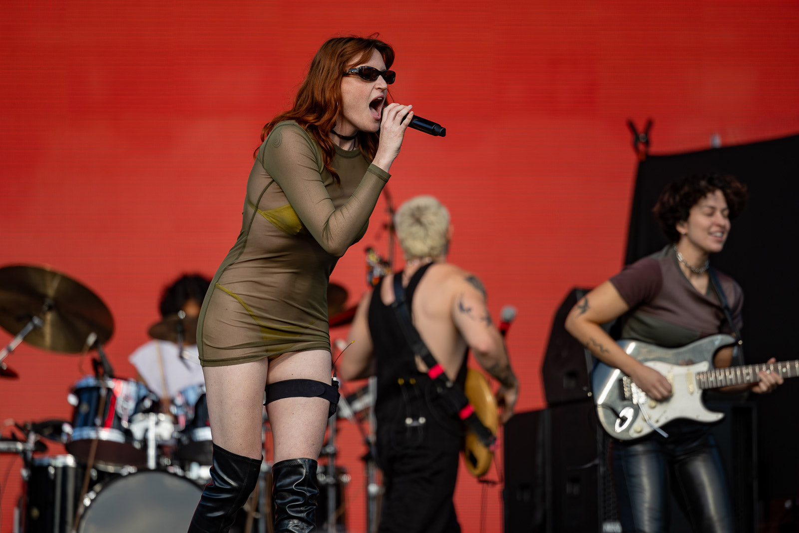 Watch MUNA join Alanis Morissette on “Ironic” at Pitchfork Festival ++ day 3 pics