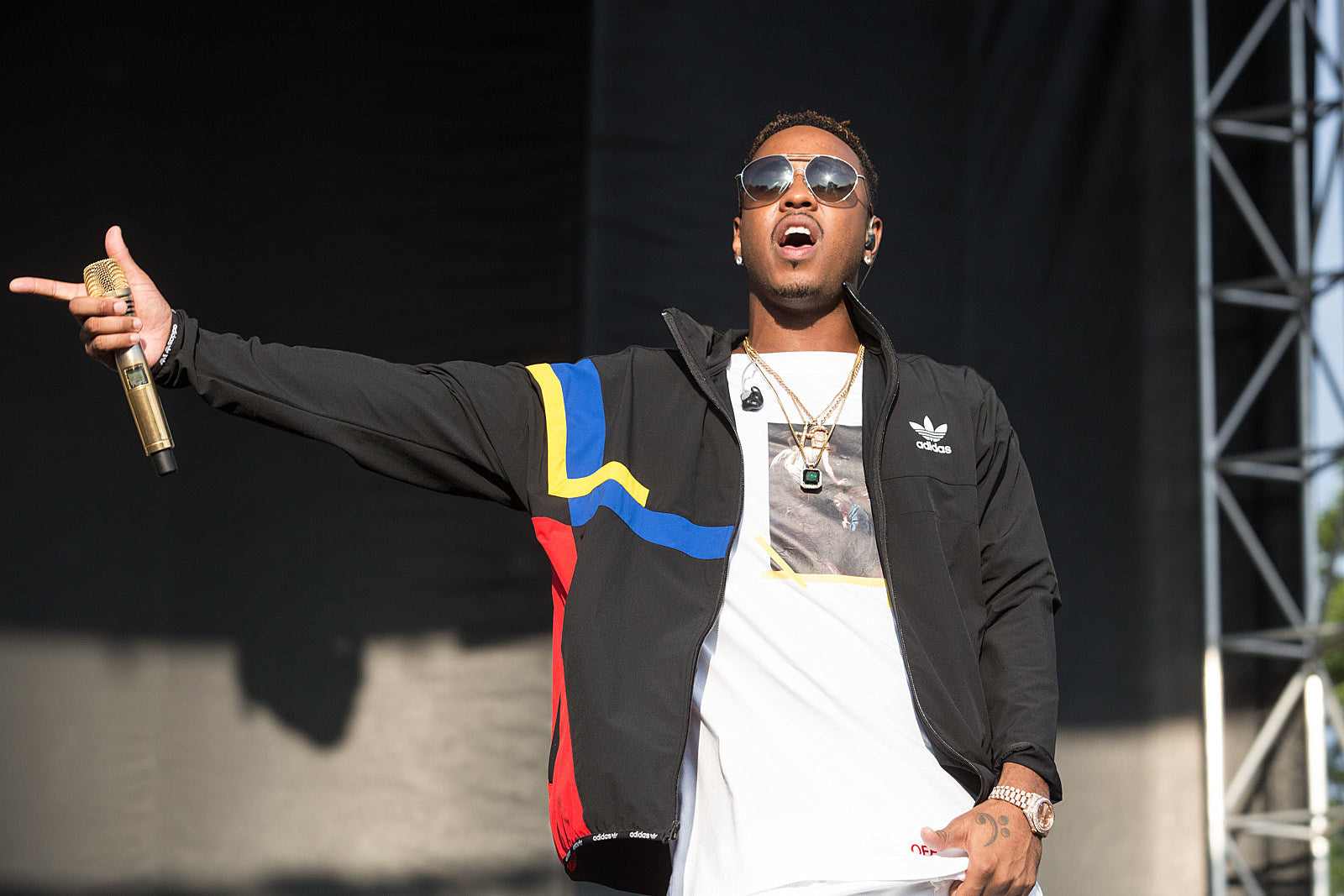 Jeremih drops new mixtape ‘Late Nights – Europe,’ playing Roots Picnic
