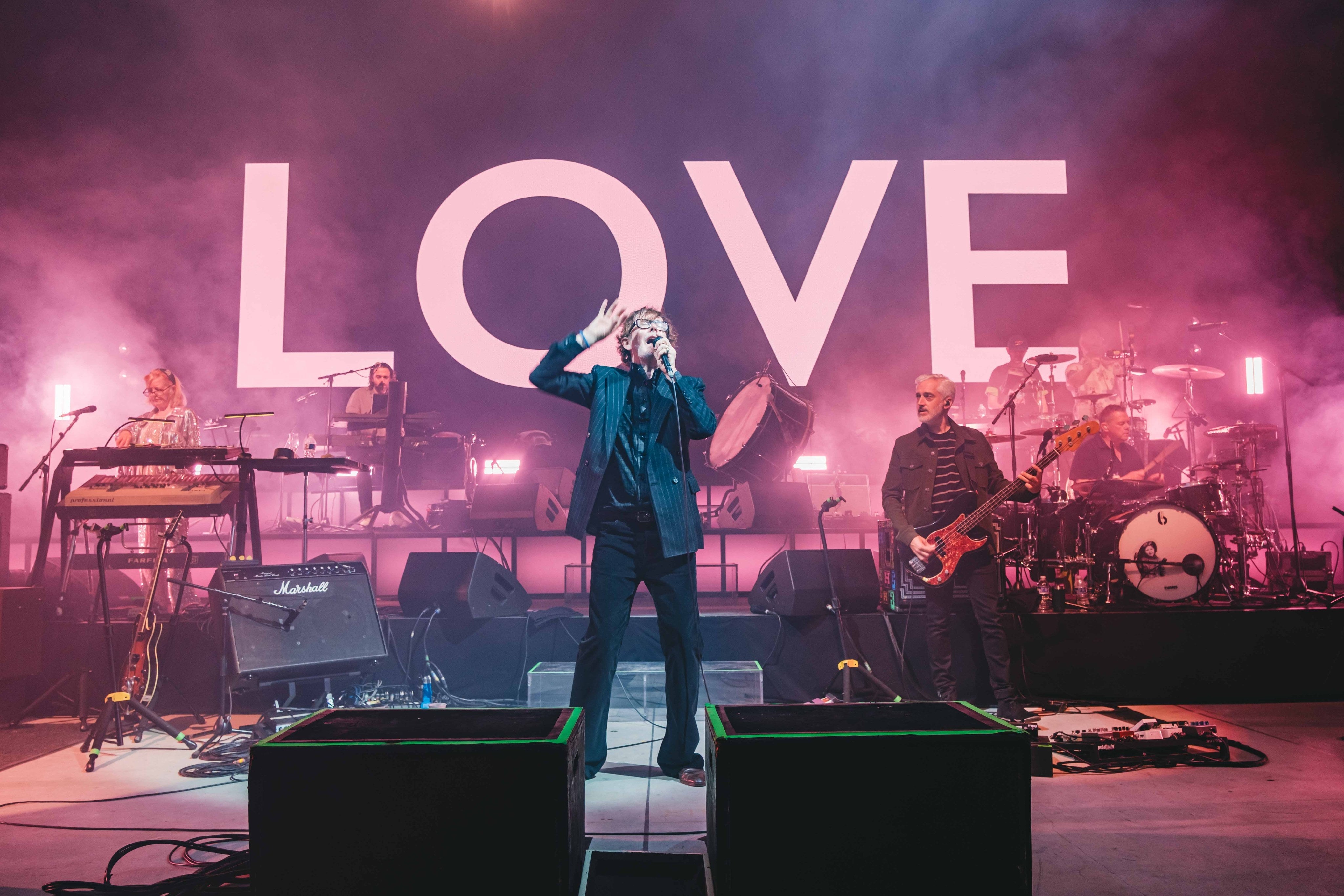 Alright! Pulp were perfection at Forest Hills Stadium: review, pics, full video