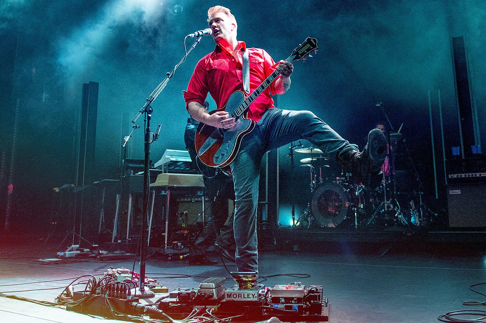 Queens of the Stone Age began their tour at the Cap (pics, videos, setlist)