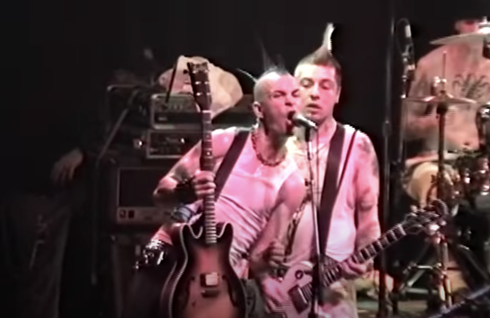 everything sux, so here’s 10 great ’90s punk live videos + a playlist