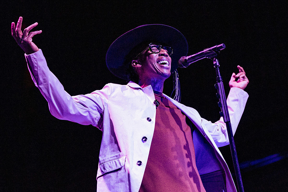 Raphael Saadiq & Jamila Woods played Terminal 5 (pics, video, setlist)