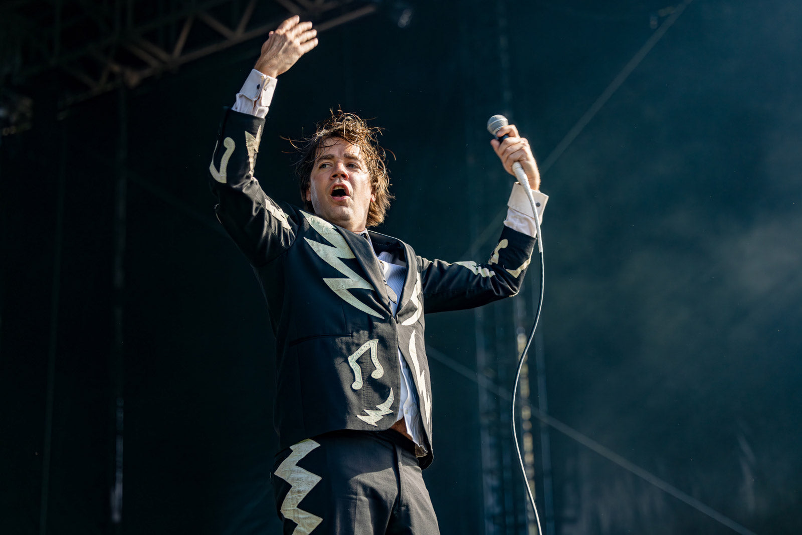 The Hives, Scowl, clipping. & more playing free NYC Record Store Day fest Indieplaza