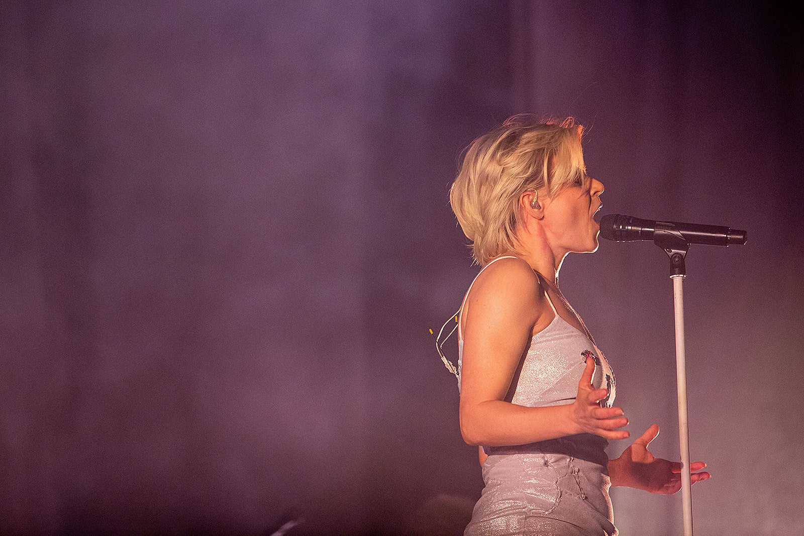 Robyn destroyed MSG (pics, video, setlist)